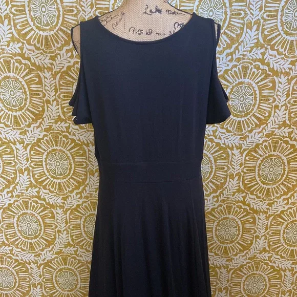 Torrid Black Jersey Cold Shoulder Maxi Dress size 1X - Picture 7 of 12